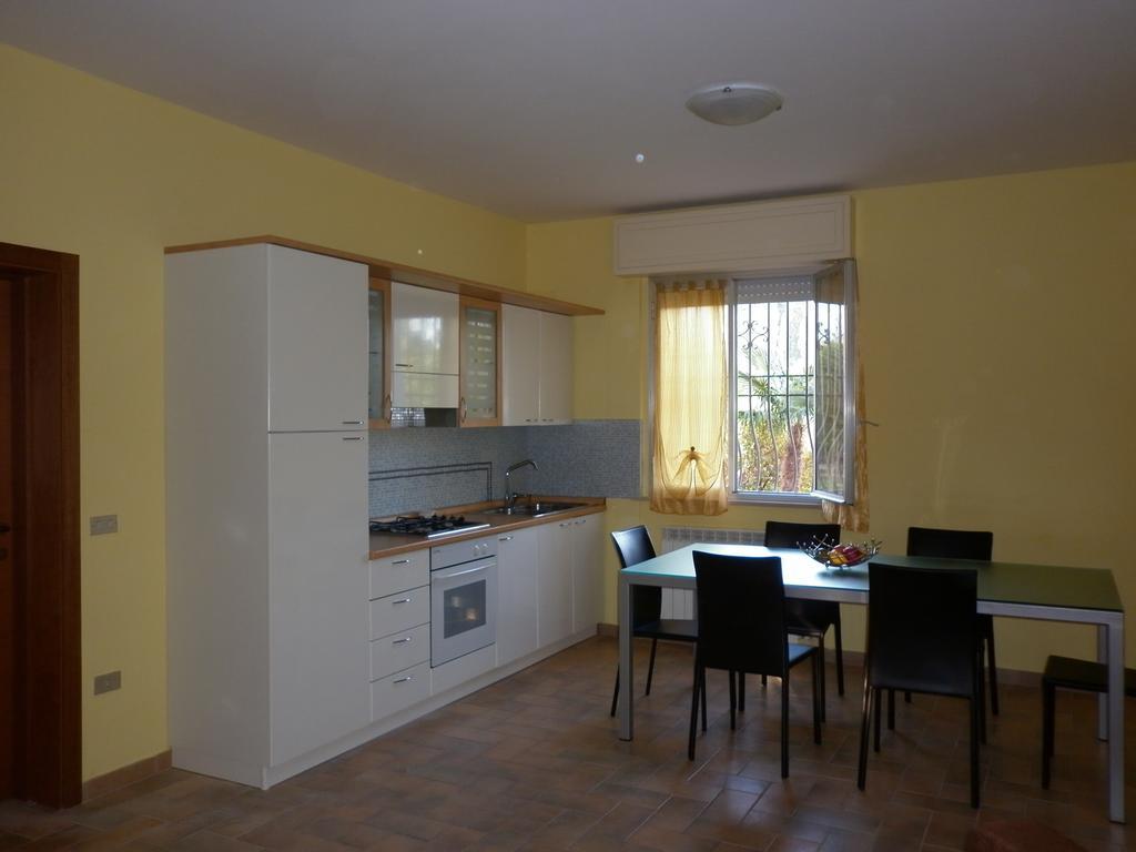 Villa Jolanda Fratte Rosa Habitación foto